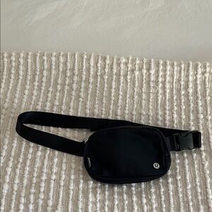 NWOT Lululemon Everywhere Belt Bag 1L